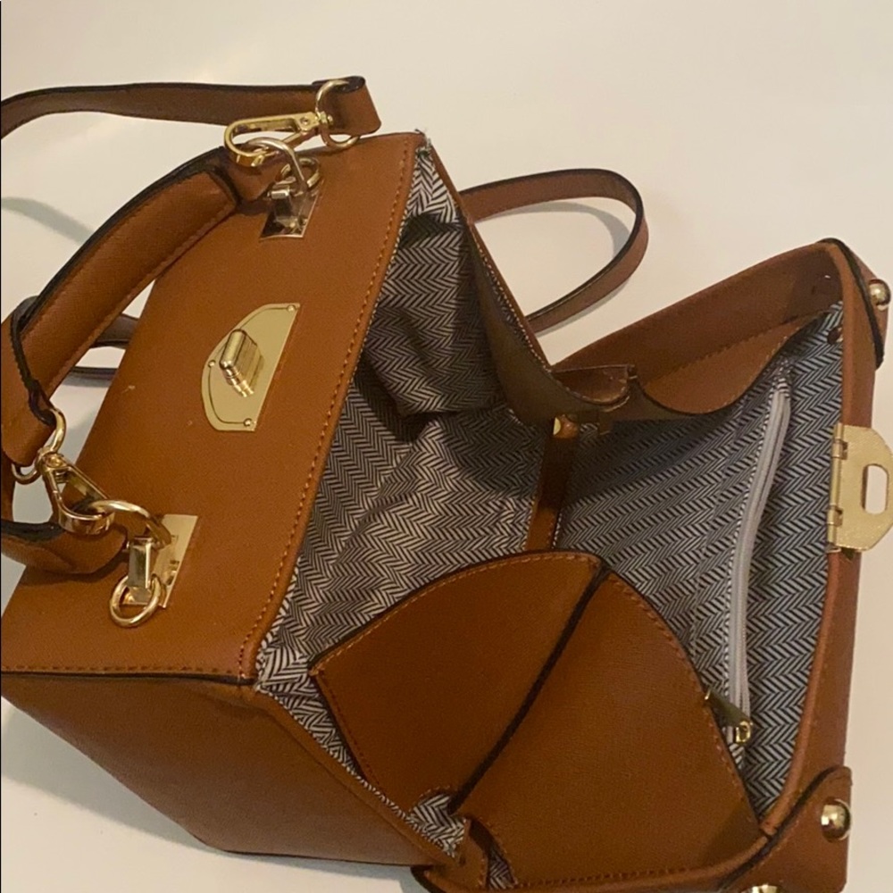 Bag - Picture 2 of 2